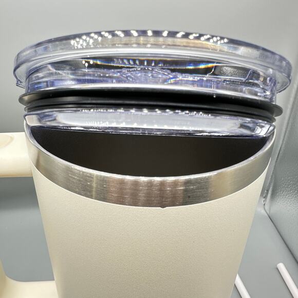 CRAVE 40 Oz Insulated Large Capacity Cup Tumbler Handle Straws - Ivory - Picture 6 of 9